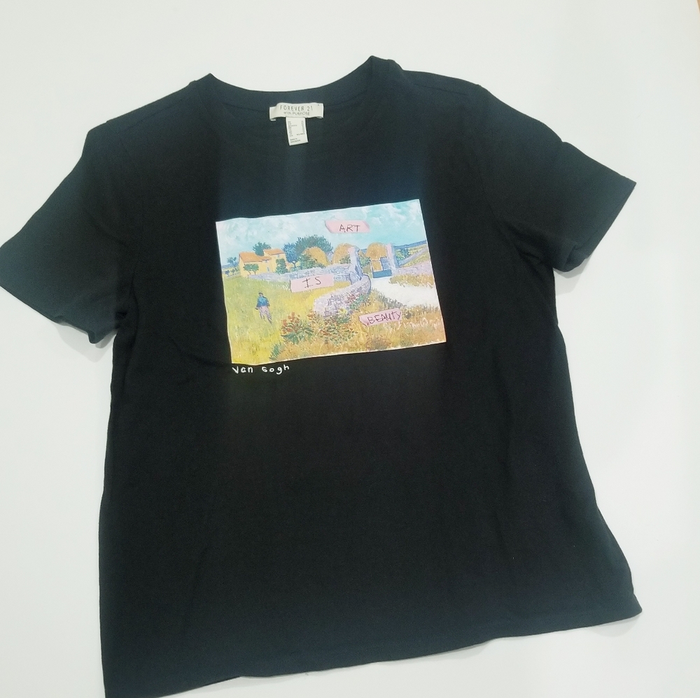 Forever 21 tee Medium